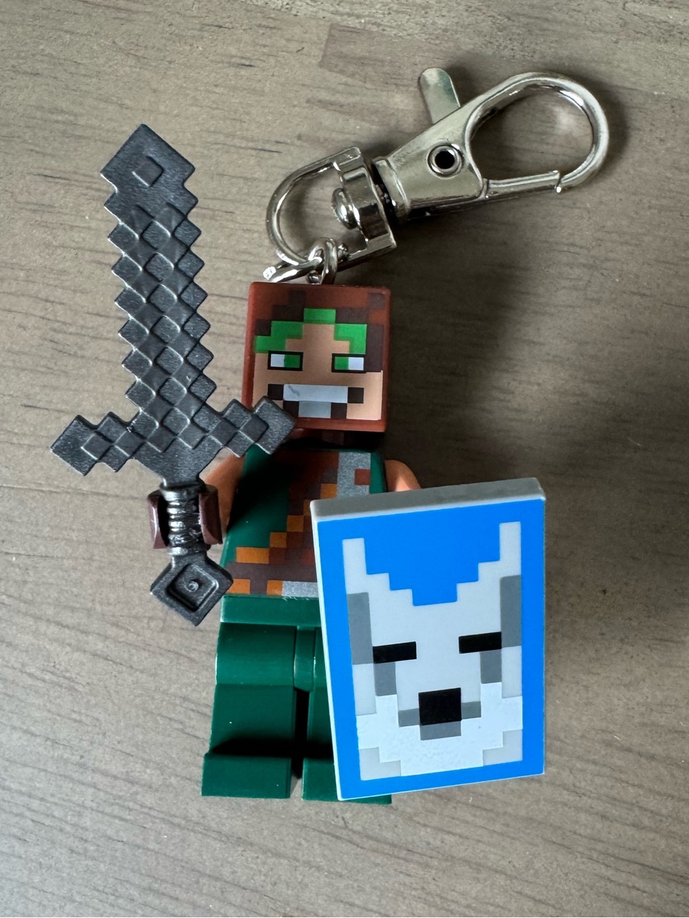 Minecraft Minifigure Keychain - Picture 2 of 5